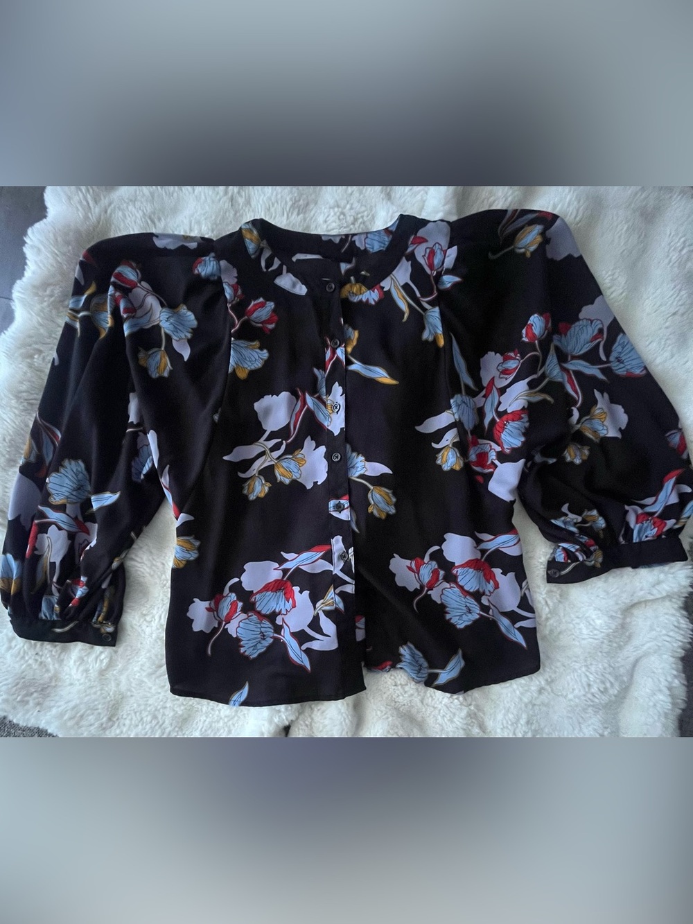 Who What Wear Black Floral Button-Down Shirt with Blue & Red Accents